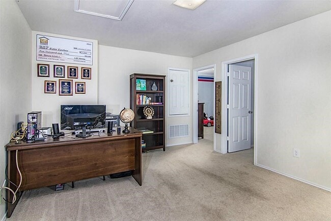 Building Photo - 8102 Yaupon View Dr