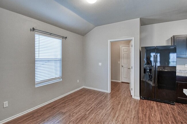 Building Photo - 1325 Quartz Pl