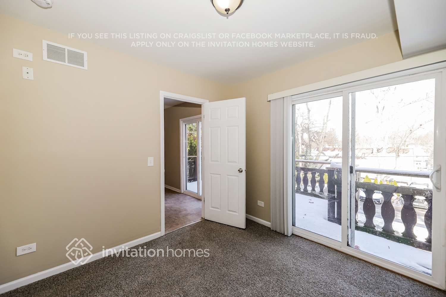 Building Photo - 26805 Circle Dr S