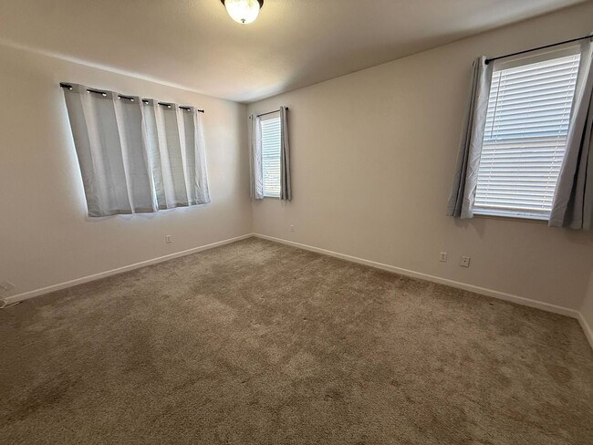 Building Photo - 9435 Sea Cliff Way