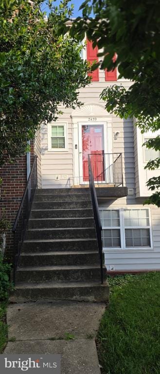 Building Photo - 2459 Wentworth Dr