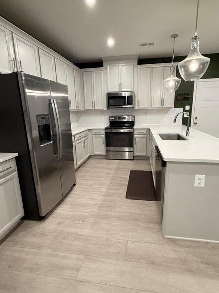 Building Photo - 803 Haversack Hunt Way