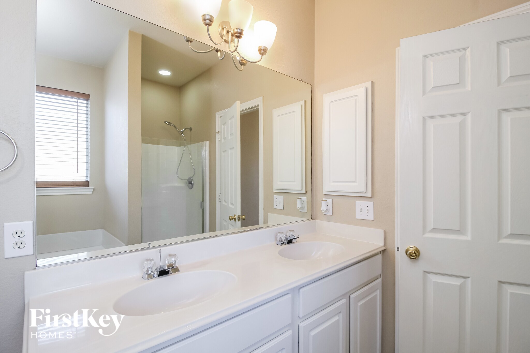 Building Photo - 4532 Fir Dr