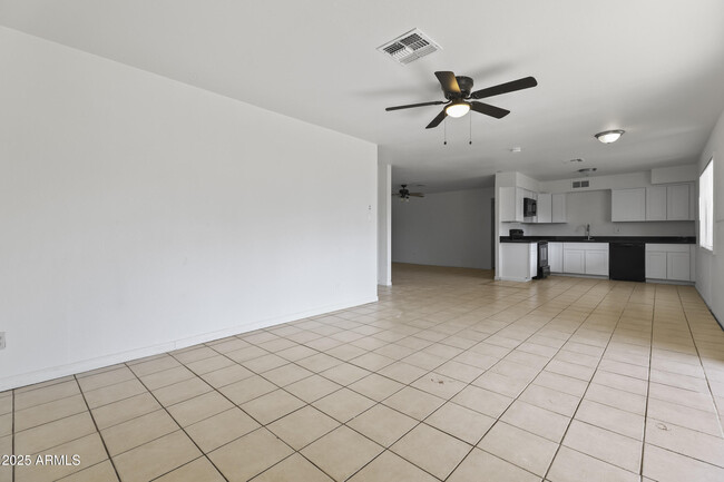 Building Photo - 5212 N 67th Dr