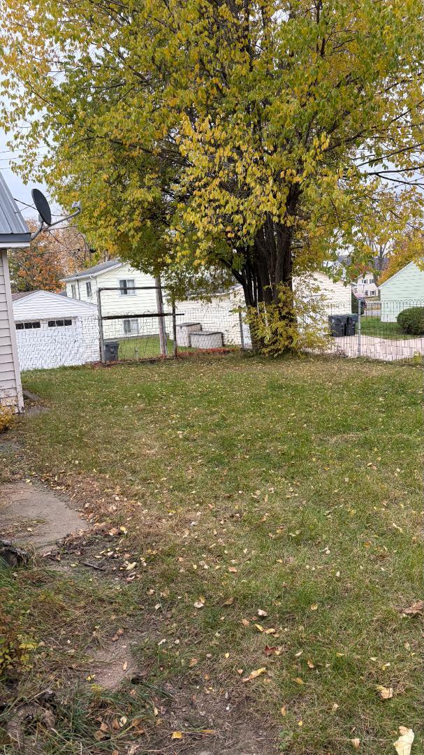 Building Photo - 2113 17th St S