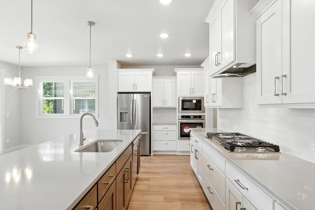 Building Photo - Brand New 3-Bedroom, 2.5-Bath Home in Rive...