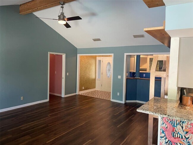 Building Photo - 2404 N Shields Dr