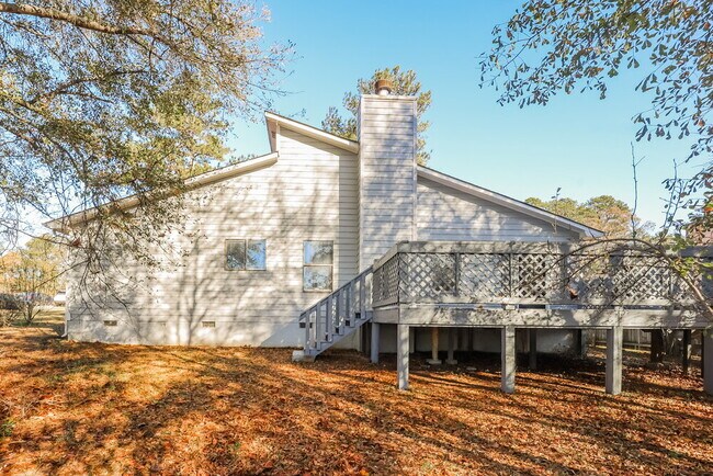 Building Photo - 148 Little Joe Ct