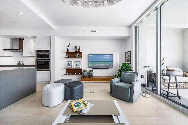 Building Photo - 1155 N Gulfstream Ave