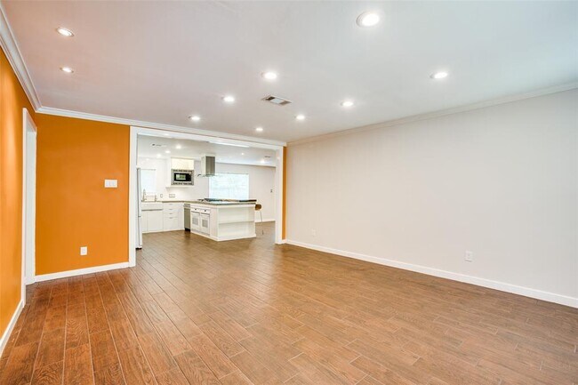 Building Photo - 2015 Ganyard Dr