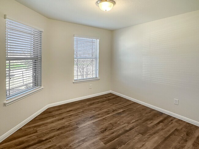 Building Photo - 14105 Fallsprings Way