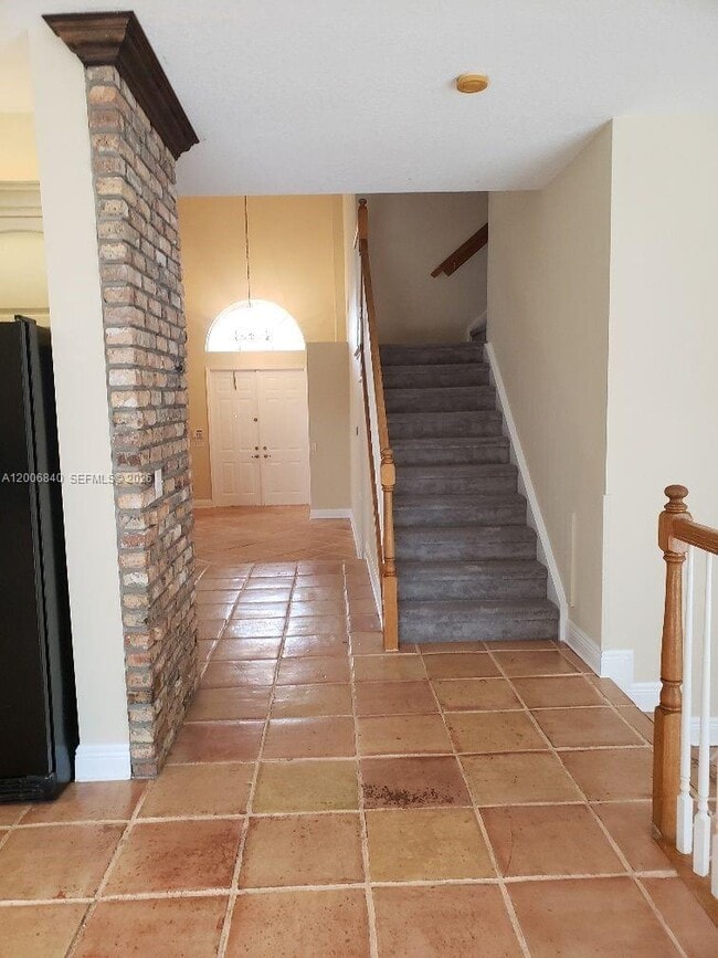 Building Photo - 6352 Squirewood Way