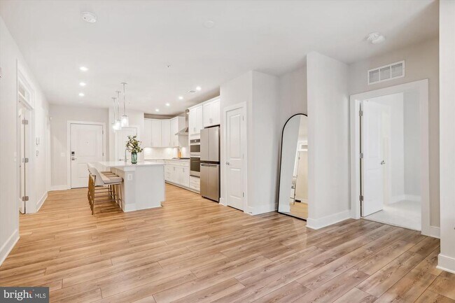 Building Photo - 104 St Ives Pl