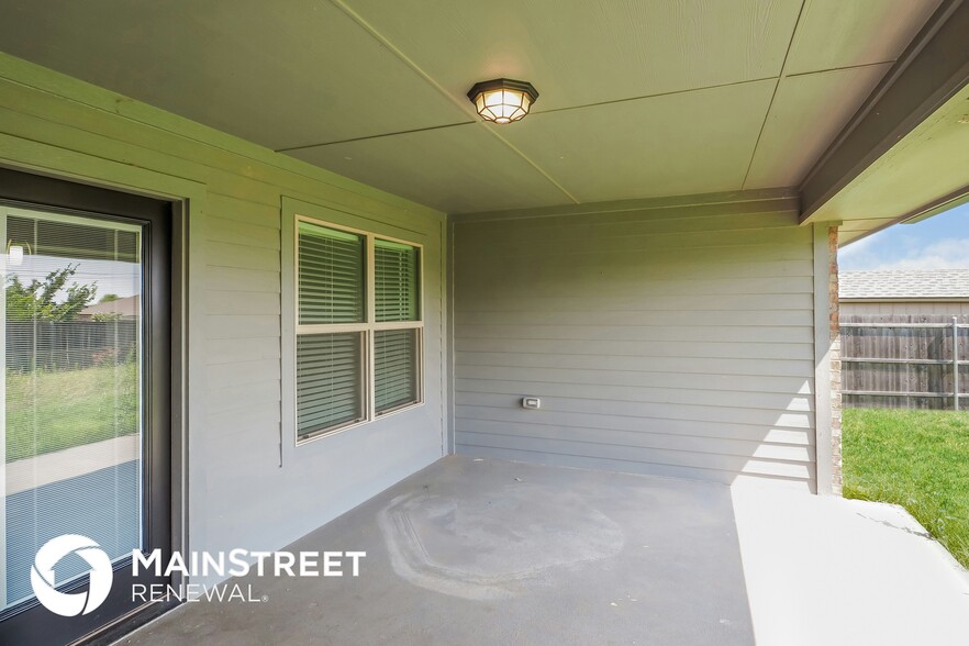 Building Photo - 10312 Glover River Dr