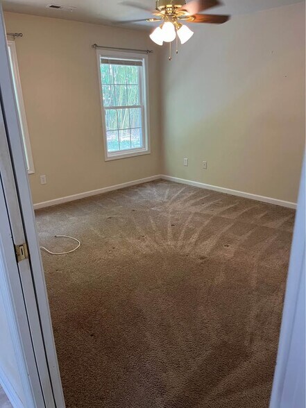 Building Photo - 108 Sabrina Ln