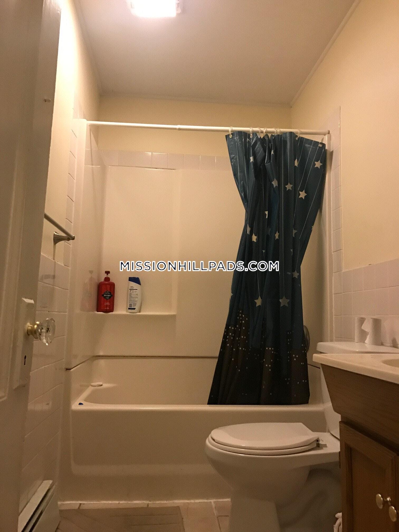 Building Photo - 1 Sachem St