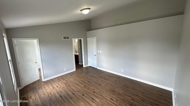 Building Photo - 7421 Spring Run Dr