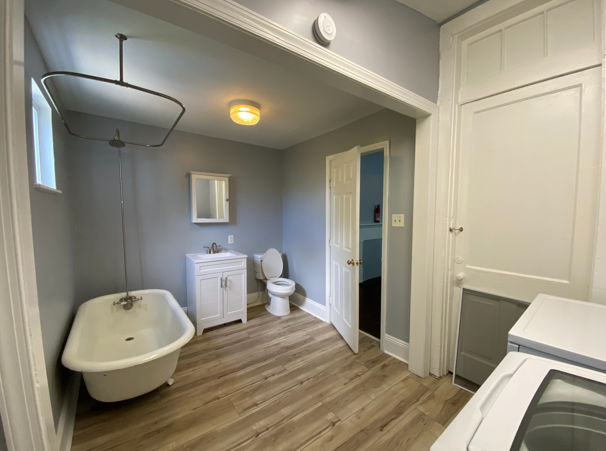 Bathroom - 2729 Onzaga St