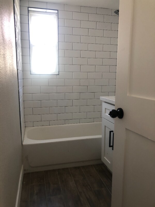 Building Photo - 1640 W Mulberry Dr