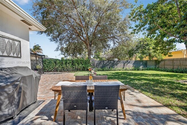 Building Photo - 252 SW 23rd St