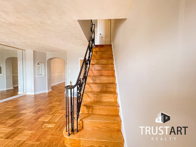 Building Photo - 3 bedroom house in Tacony
