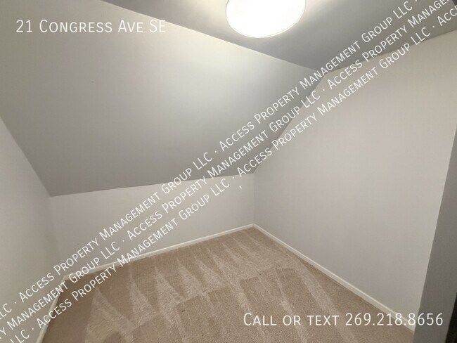 Building Photo - 21 Congress Ave SE