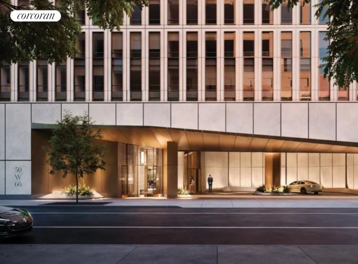 Building Photo - 56 W 66th St