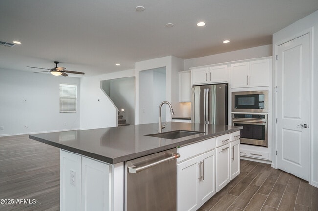 Building Photo - 9036 S 169th Dr