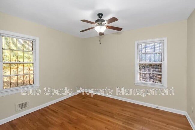 Building Photo - 409 Kildare Ave NW