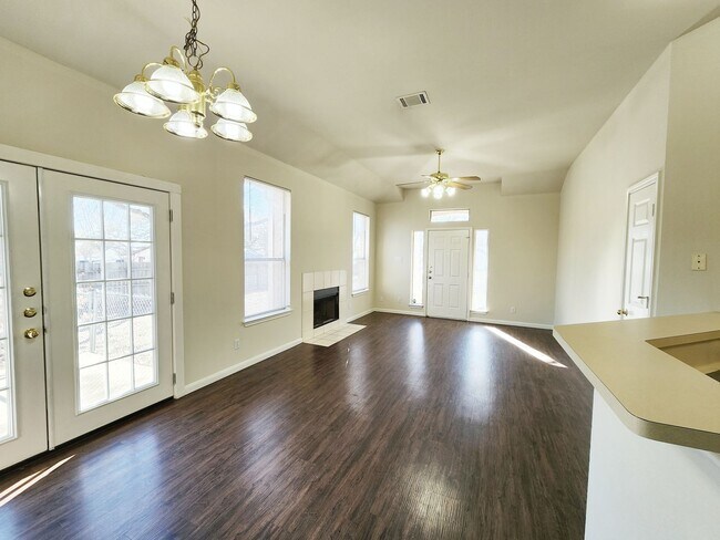 Building Photo - 1503 Cedar Park Dr