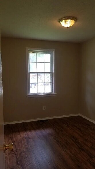 Building Photo - 4903 De Priest Ct