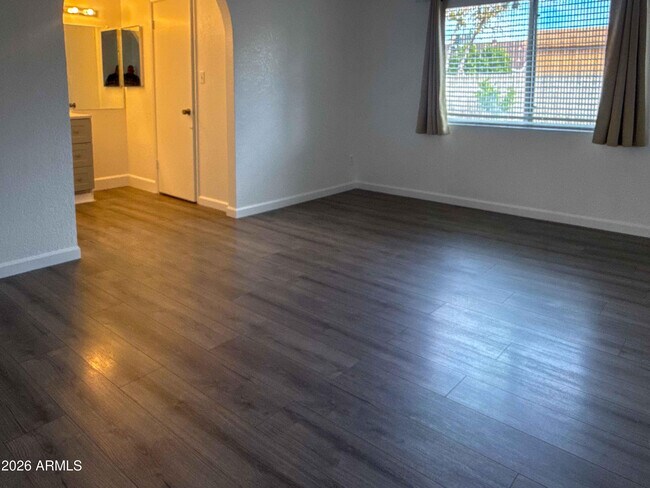 Building Photo - 16811 N 32nd Ave