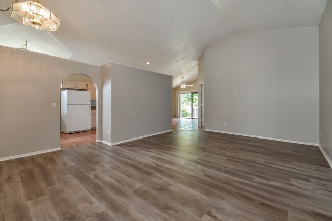 Building Photo - 11015 Felton Ct