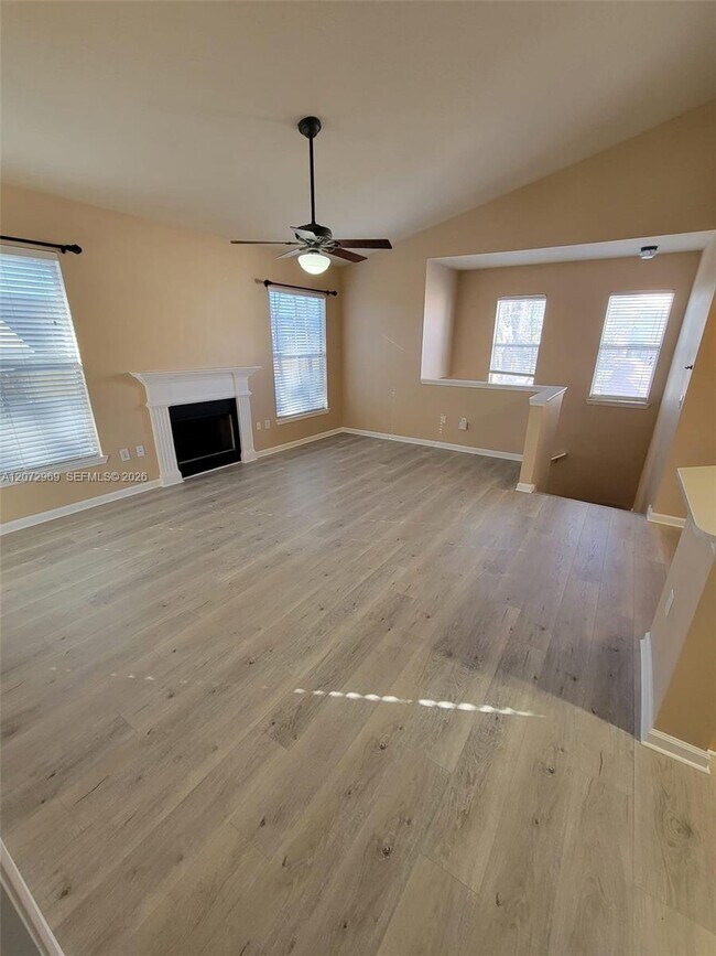 Building Photo - 17962 Villa Creek Dr