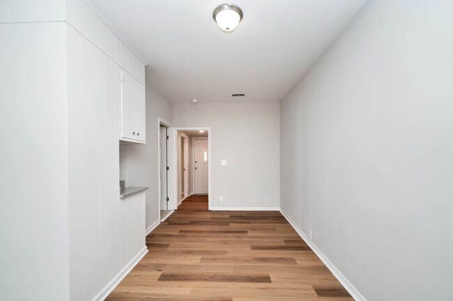 Building Photo - Renovated Gem with Space & Style in Bessemer