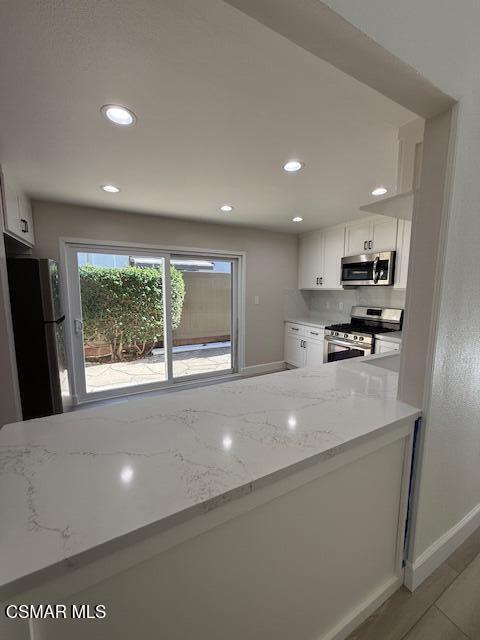 Building Photo - 648 Racquet Club Ln