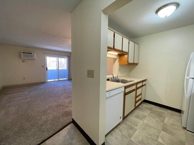 Building Photo - 175 Eastern Ave