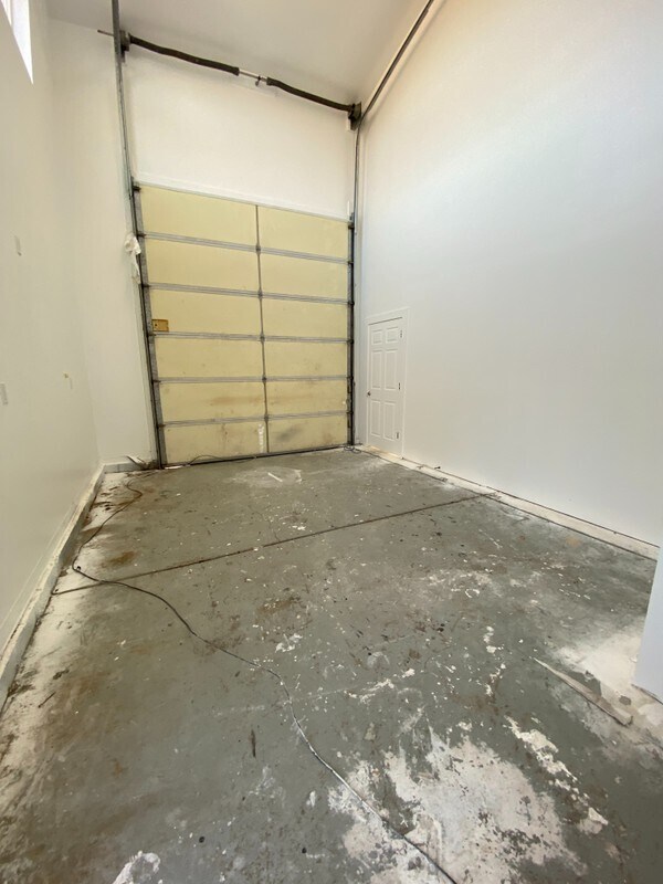 Building Photo - 4045 Decathlon St