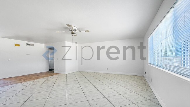 Building Photo - 4109 N Cornelia Ave