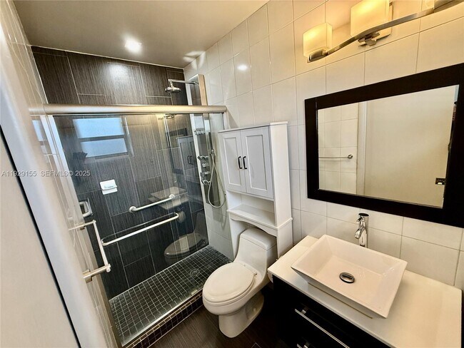 Building Photo - 8855 SW 17th Terrace