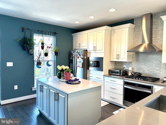 Building Photo - 22983 Worden Terrace