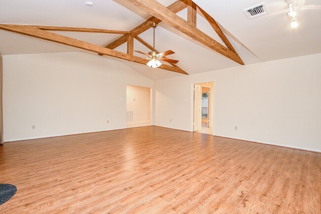 Building Photo - 1814 Cherry Bend Dr