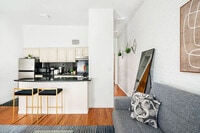 Building Photo - 240 E 26th St