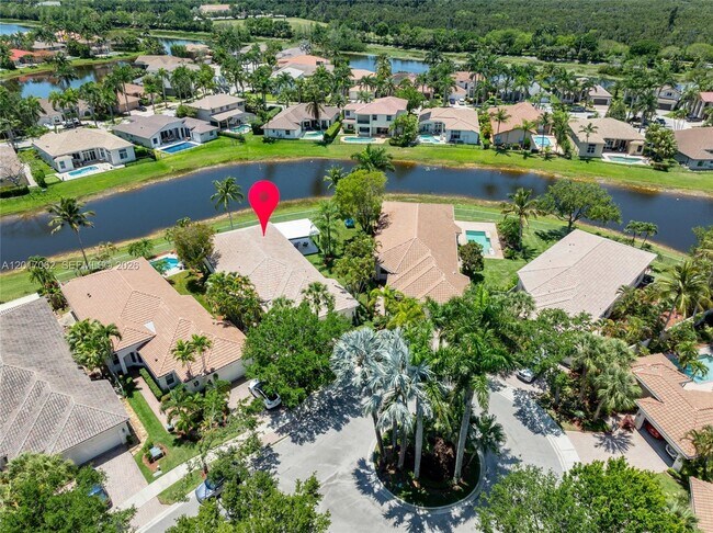 Building Photo - 2576 Bay Pointe Dr