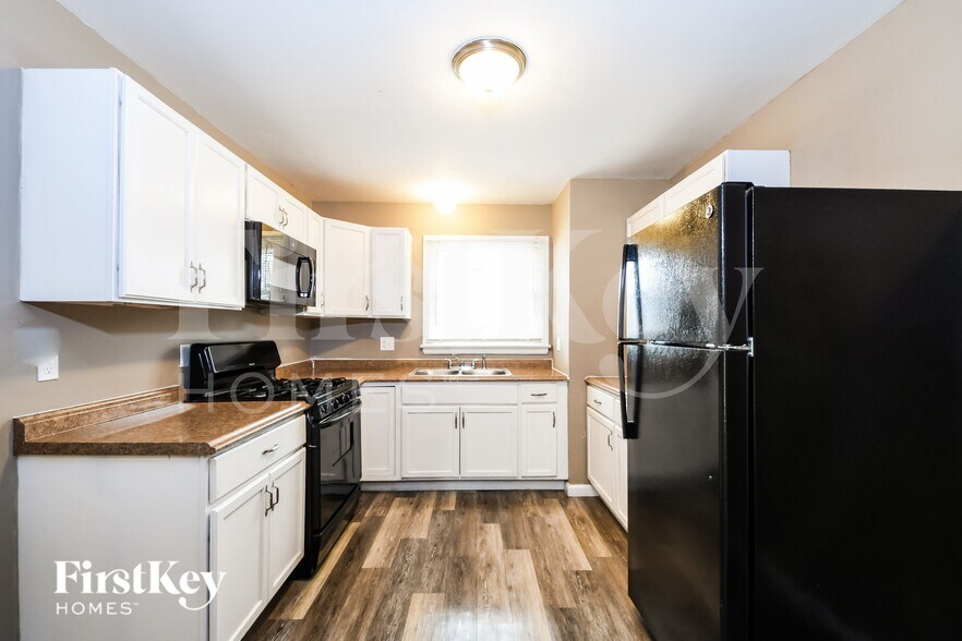 Building Photo - 6 Thornton Abby Rd