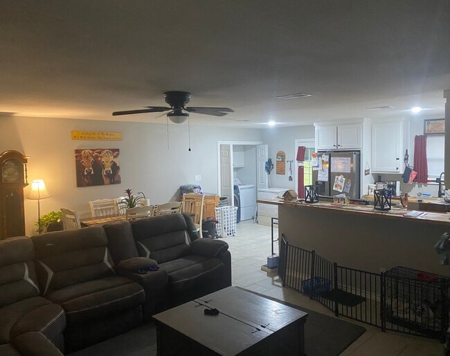 Building Photo - 7403 Pleasant Rdg Rd