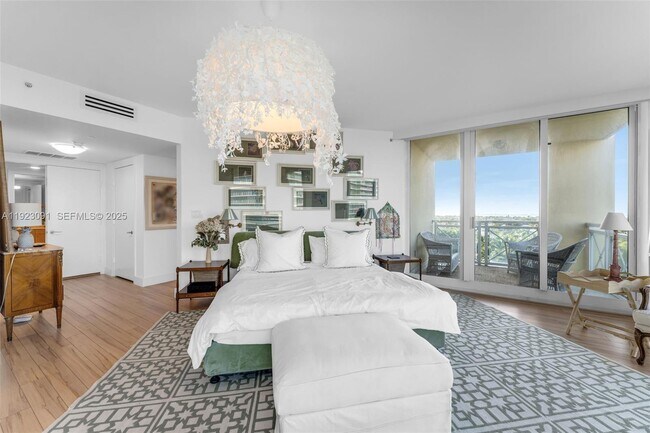 Building Photo - 430 Grand Bay Dr