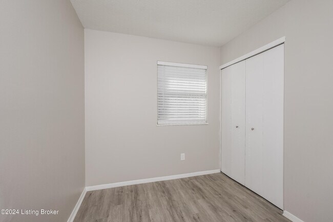 Building Photo - 7209 Daisy Ave