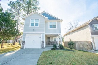 Building Photo - 3 Bedroom 2.5 Bathroom in Haymount - No Pets