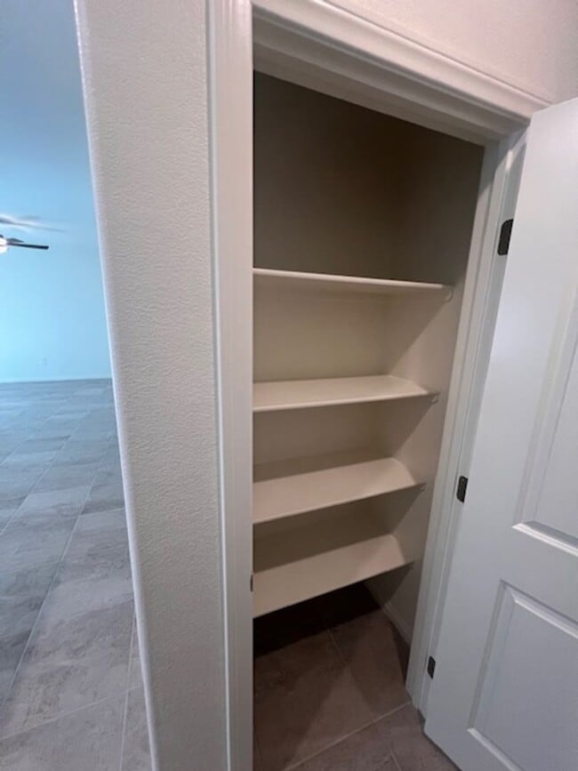 Building Photo - New Neighborhood Southwest Community $500.00 Move in Credit